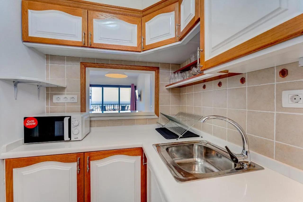 Los Cristianos Achacay Bluesky Apartment ספרד